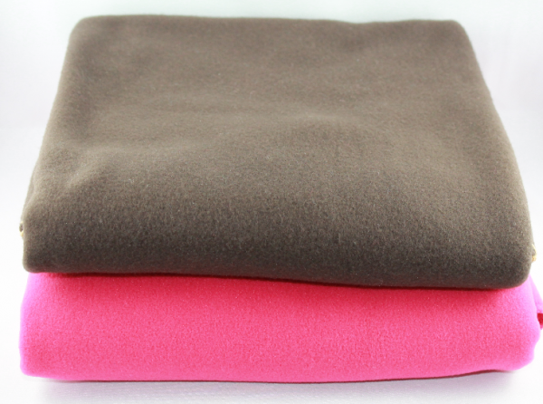 Odenwälder Fleece Decke mit Kuschelfaktor Farbe: himbeer